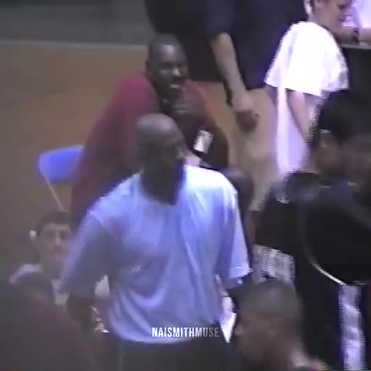 17歲和喬丹一起打野球的姚明！姚明多次送上火鍋！