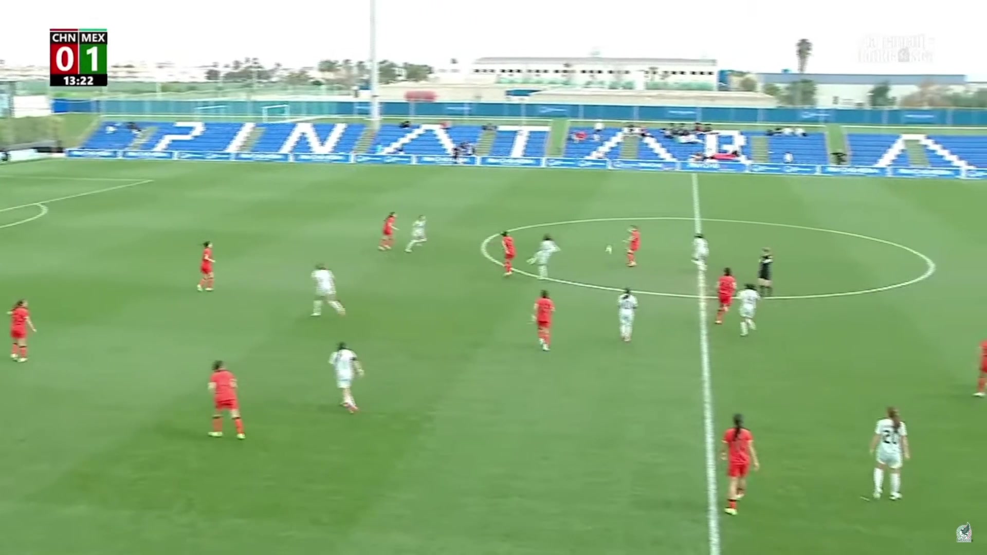 中國女足半場0-2落后??防線大開，墨西哥女足輕松破門