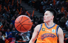 籃球團(tuán)隊(duì)，本土球員，上海男籃四連勝。