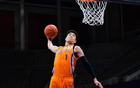 李添榮加練投籃，廣廈對戰(zhàn)三分8中1