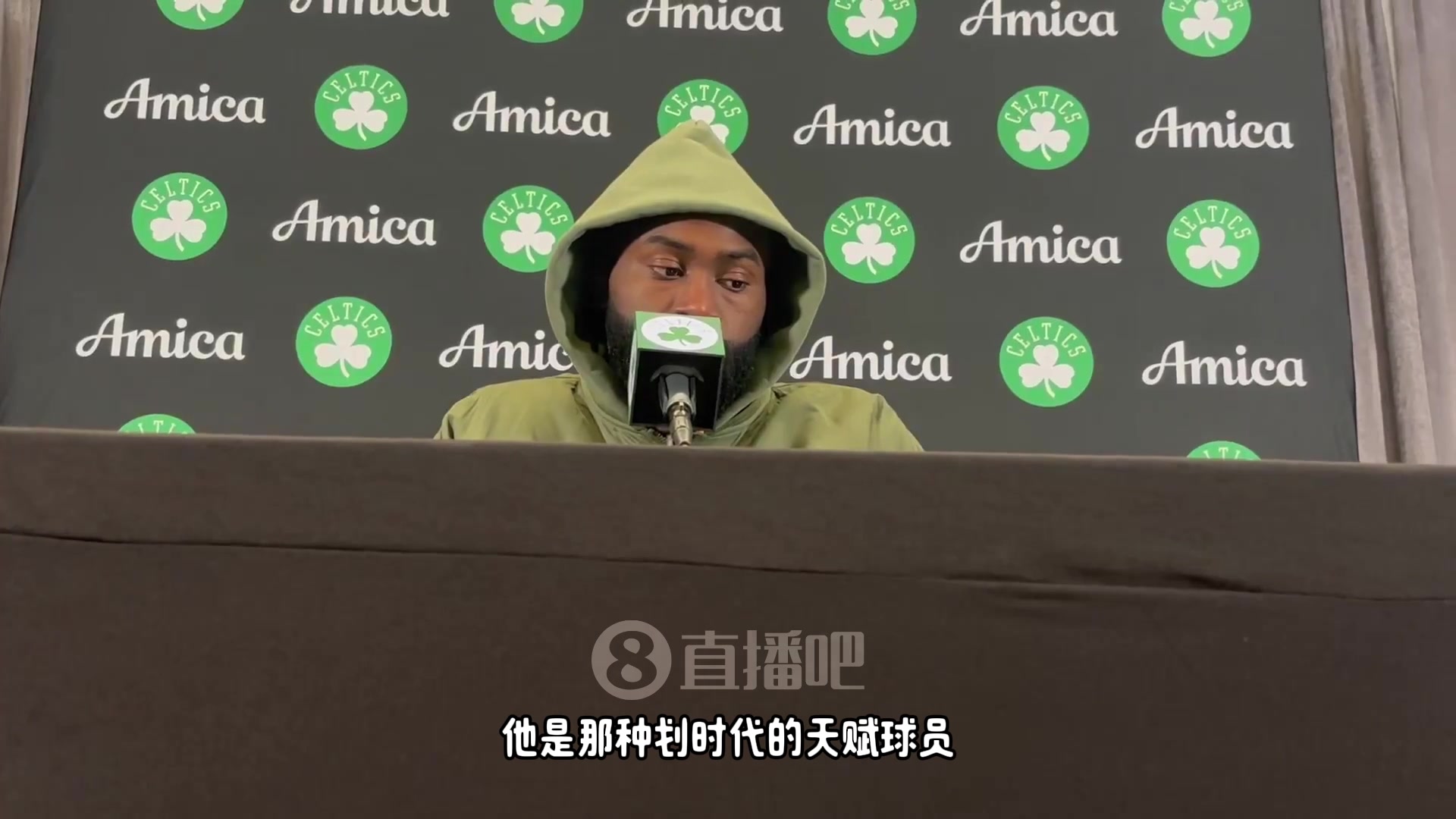 布朗：東契奇是劃時(shí)代的天賦球員，在進(jìn)攻端他是我最喜歡球員之一