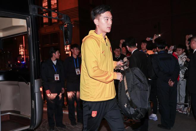 津媒：李源達標，伊萬速招；蔣圣龍助國足舒緩。