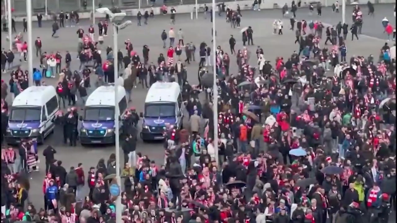 火爆！畢爾巴鄂對(duì)陣羅馬比賽后發(fā)生沖突，11人在畢爾巴鄂被捕！