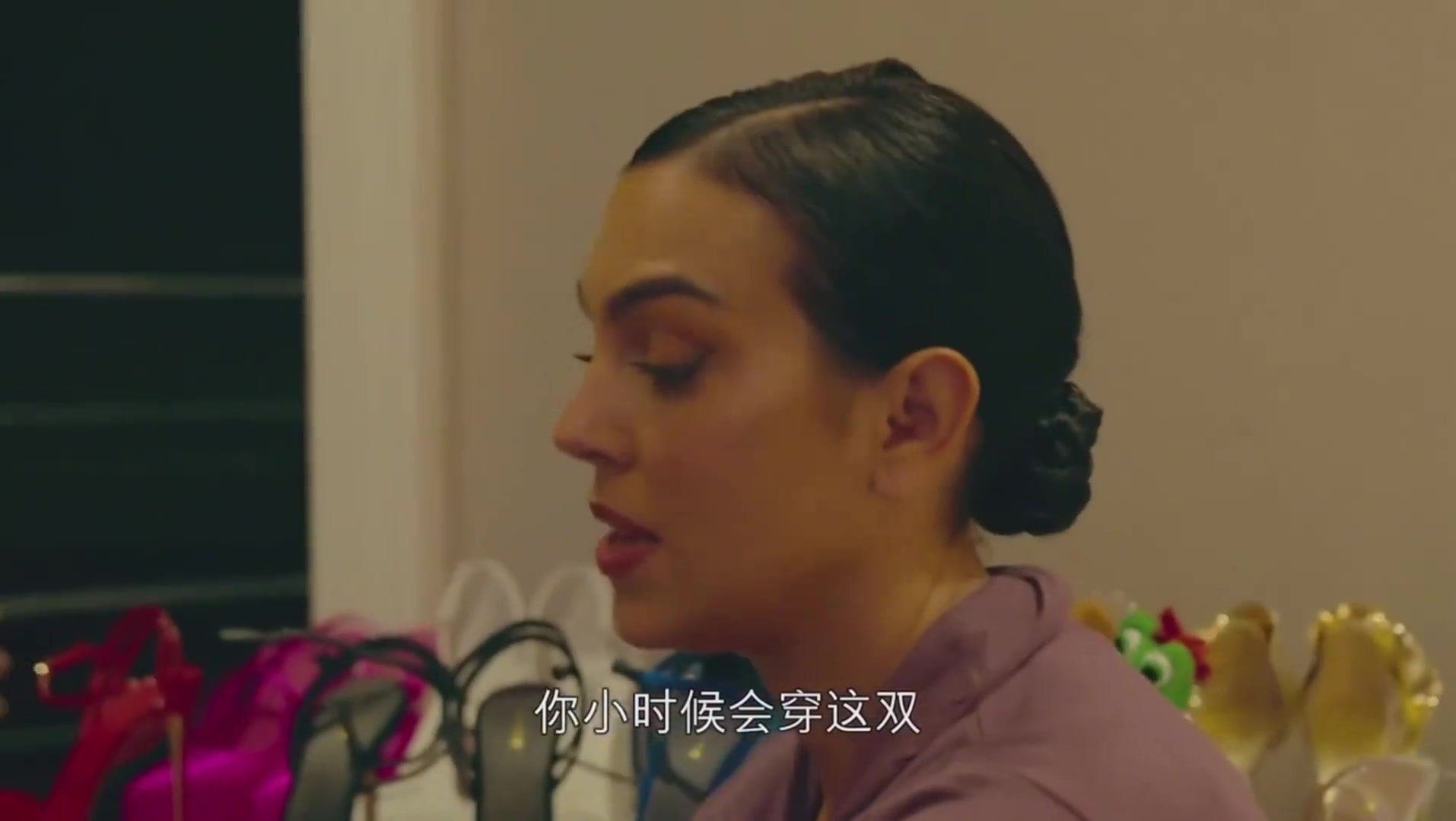 是好母親??！喬治娜和迷你羅在衣帽間的對話好有愛~
