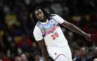 CBA: 2米26中鋒高效得分，廣東勝浙江；南京失利，季后賽懸念待解。