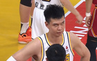 山西球迷圍堵廣廈大巴，罵聲大場面驚，CBA需重罰