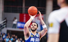 韋世龐19中12，35分6板3助6斷，全能表現(xiàn)助青島勝敵