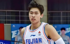鄒陽(yáng)狀態(tài)佳，46分鐘17投10中，得27分10板。