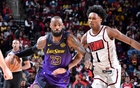 NBA東皇組合復(fù)仇火箭，哈登小卡雙殺魔術(shù)。