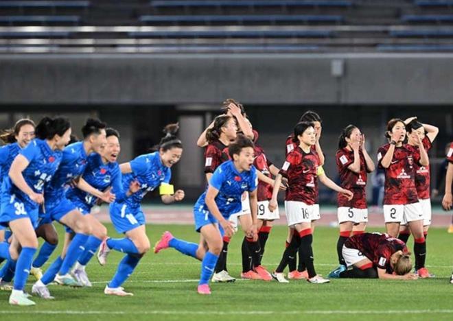 武漢女足2-23射門晉級(jí)亞冠四強(qiáng)，門將119分鐘撲救兩球！