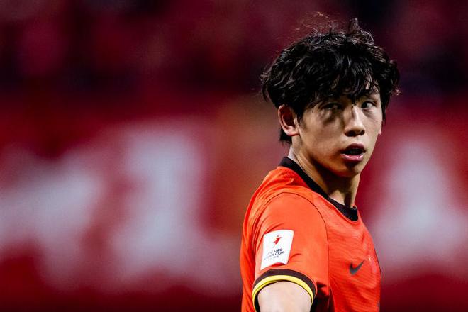 劉誠宇18歲，連續(xù)兩場失國足名單，仍需等機(jī)會。