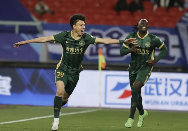 王鈺棟18歲首秀中超，進(jìn)球顯鋒芒，或為生死戰(zhàn)奇兵！