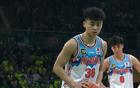 葛浩然19歲驚艷全場！遼寧逆襲21分，新疆失賽點，未來可期。