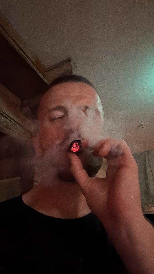 冠軍之味，戴爾抽雪茄慶首冠！