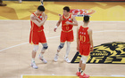 廣廈籃板優(yōu)勢明顯，總籃板47-36領(lǐng)先北京，前場籃板17-10。