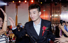 廣廈奪冠慶功宴，王博領(lǐng)獎(jiǎng)，老臣齊聚，胡金秋獻(xiàn)舞敬酒。