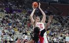 女籃大勝印尼51分，張子宇內(nèi)線稱霸，李夢接班人三分亮眼。