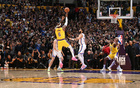 NBA賽季經(jīng)典：詹皇加冕得分王，巴特勒率隊(duì)逆襲