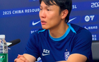 鄧卓翔淚灑賽場，球隊五輪不勝，球迷倒戈，不滿情緒爆發(fā)。36歲老將心酸。